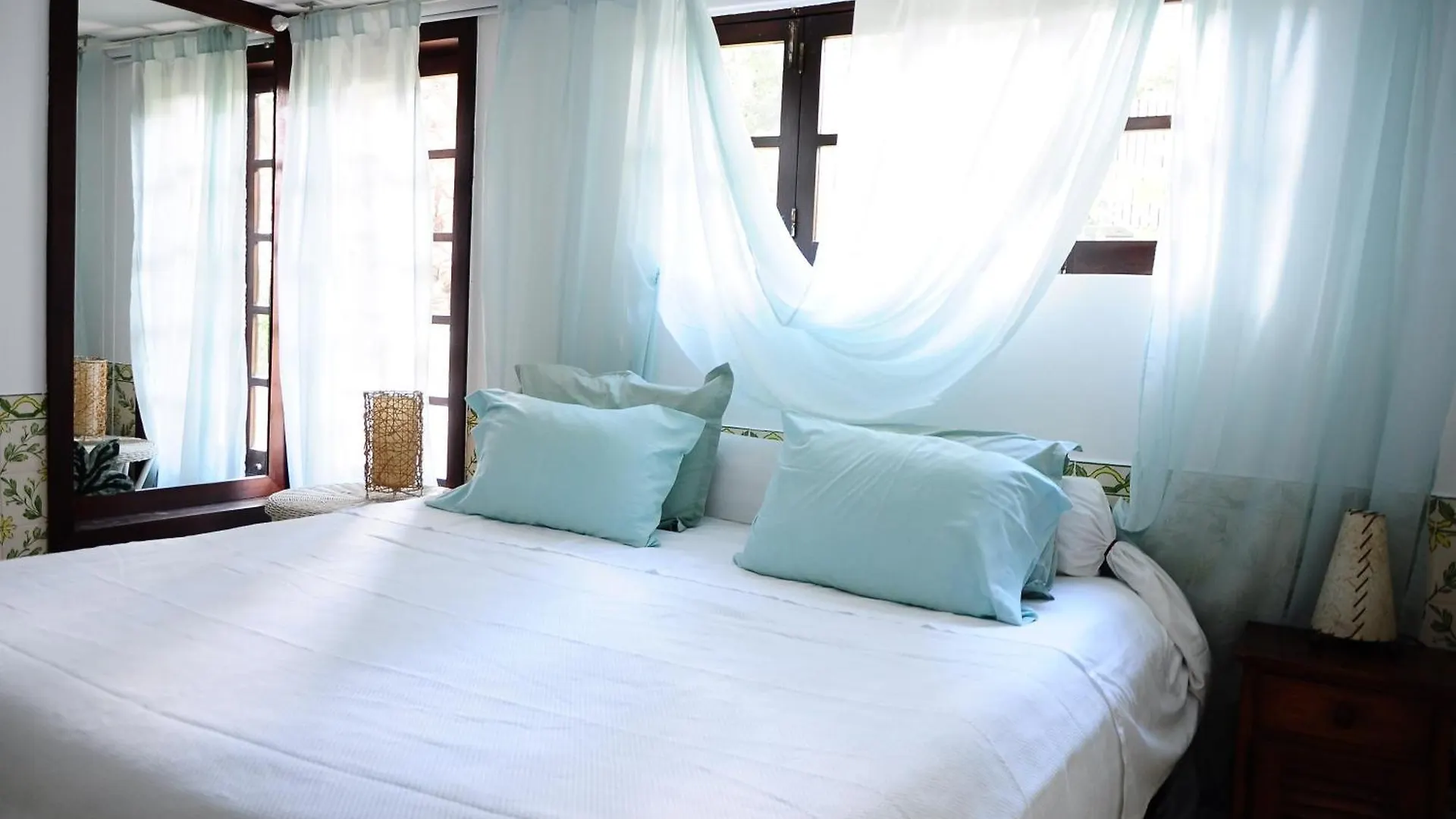 Uma Casa A Beira Sol Bed & Breakfast Lagos