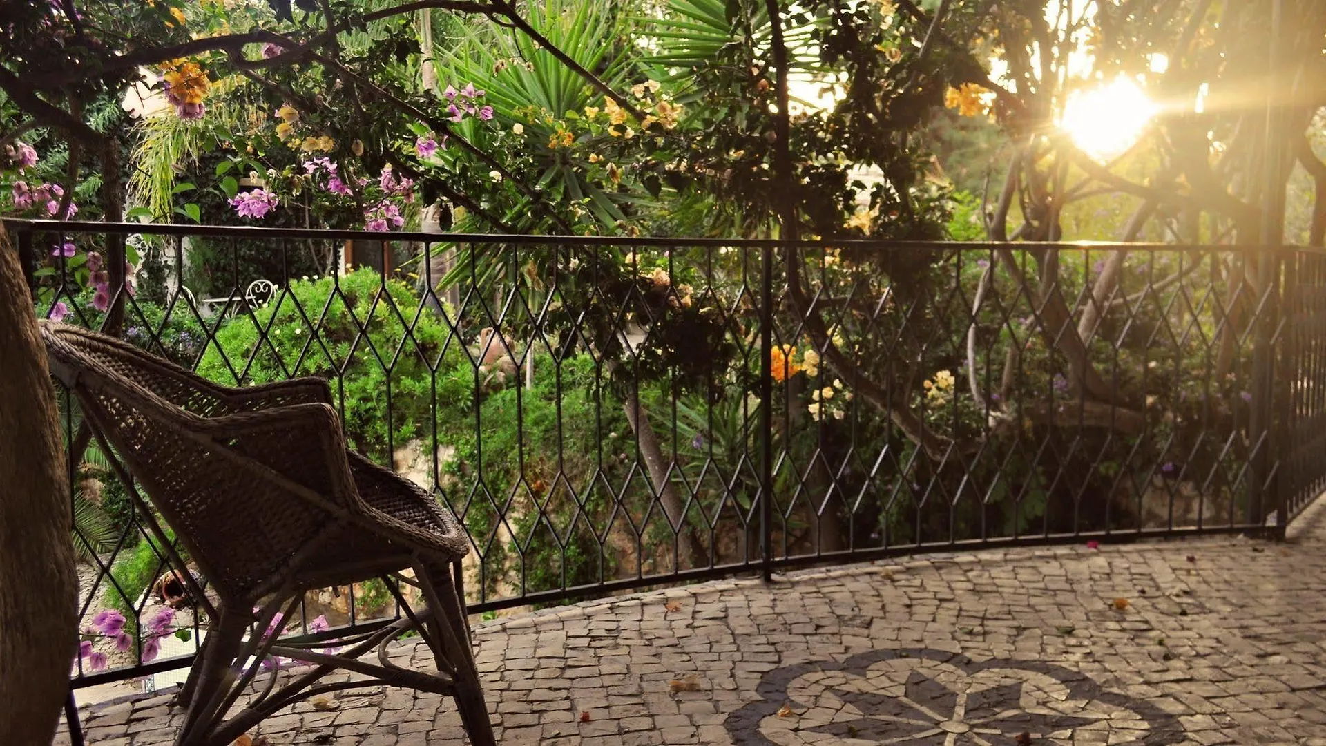 Uma Casa A Beira Sol Bed & Breakfast Lagos
