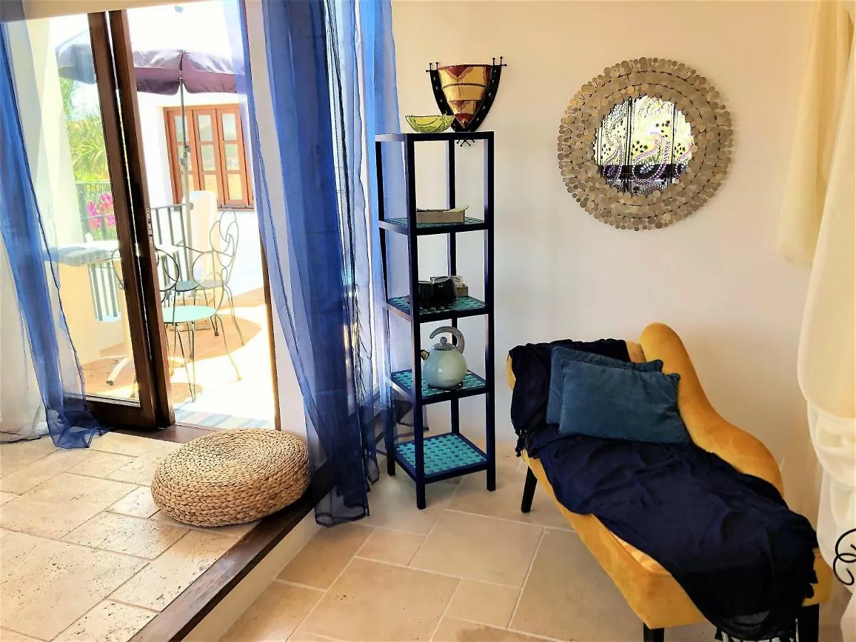 Uma Casa A Beira Sol Bed & Breakfast Lagos