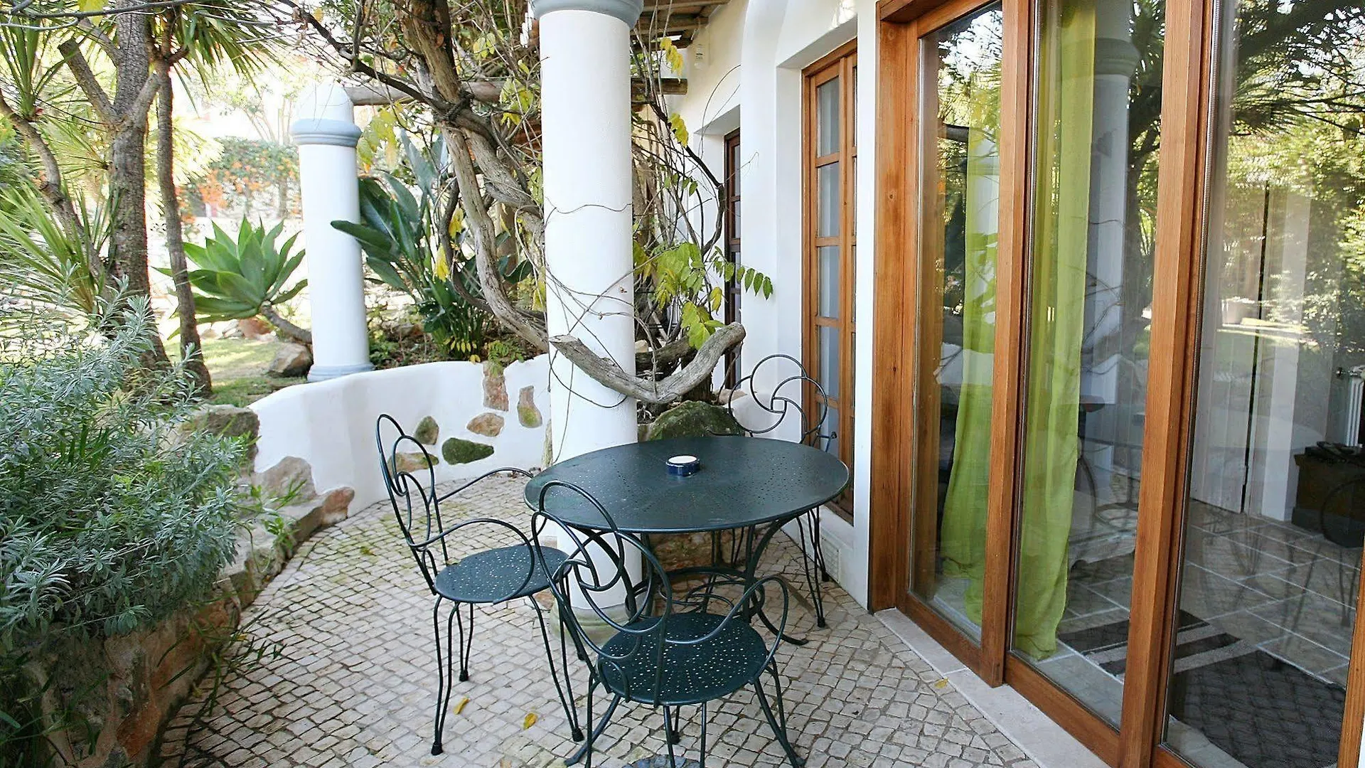 Uma Casa A Beira Sol Bed & Breakfast Lagos
